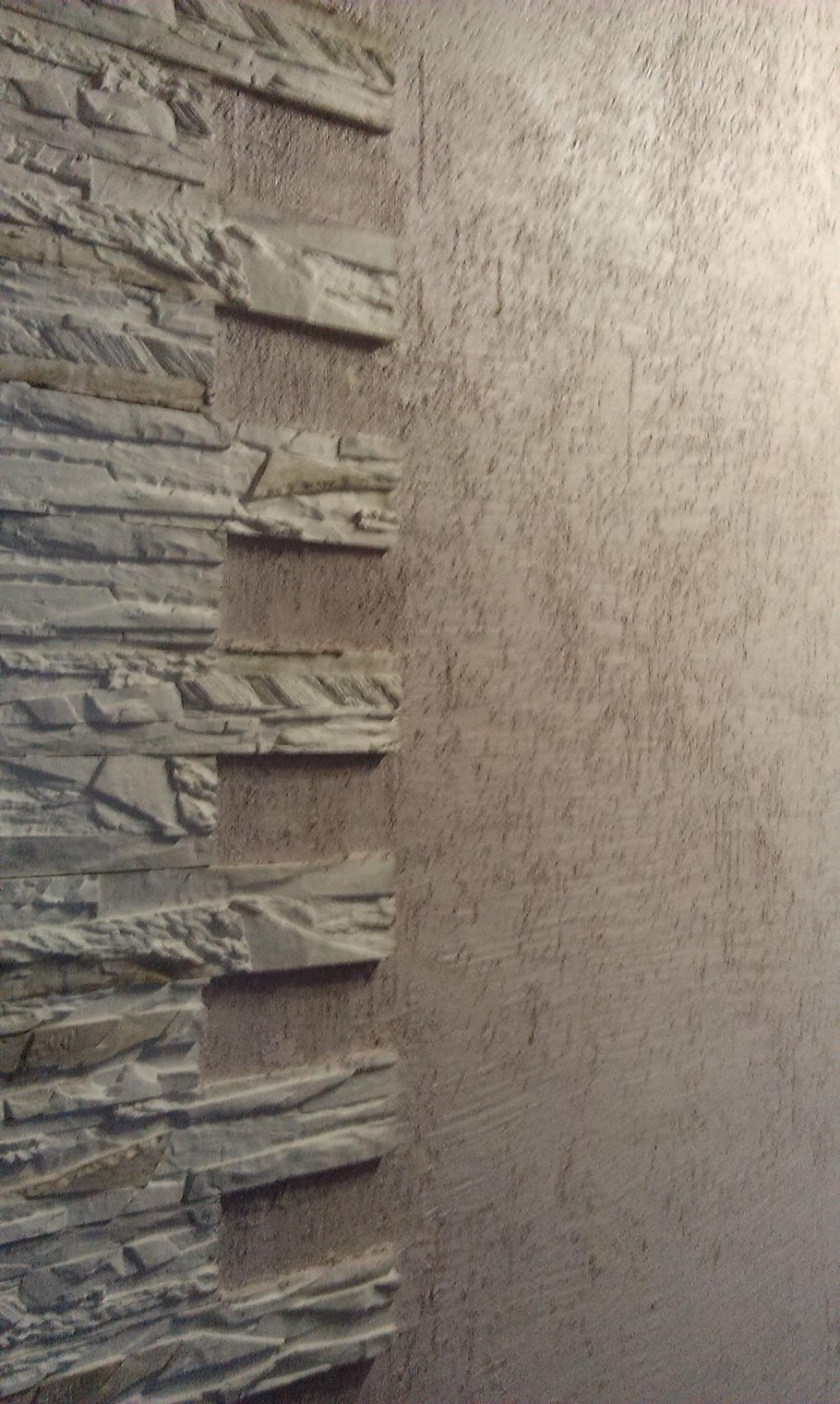 Отделка короедом внутри помещения