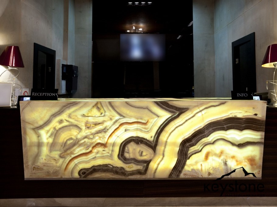 Каменный шпон мрамор Оникс