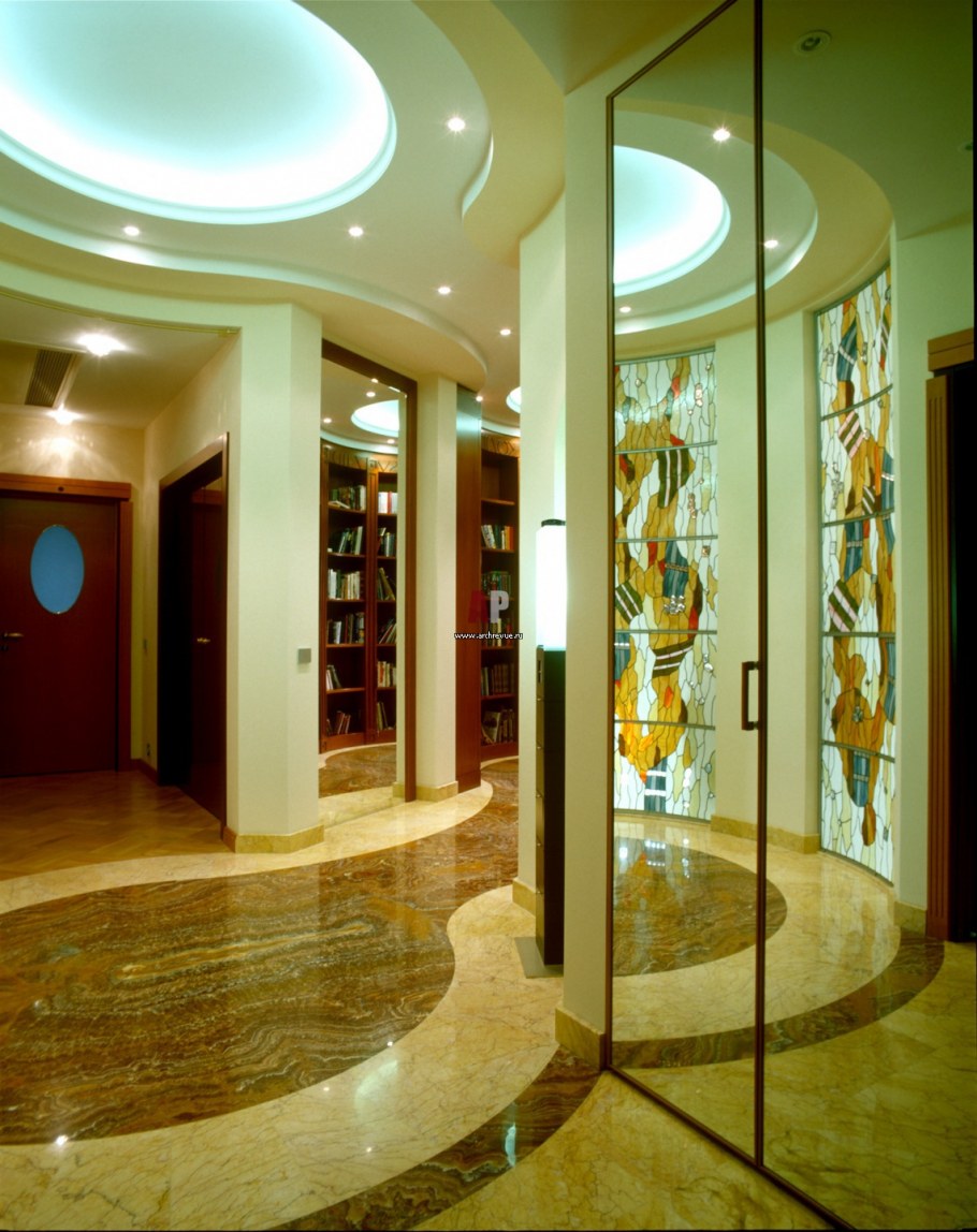 Полукруглая стена