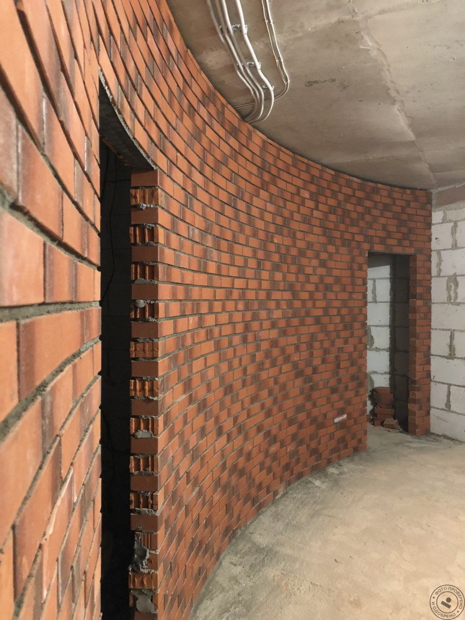 Круглые стены из кирпича