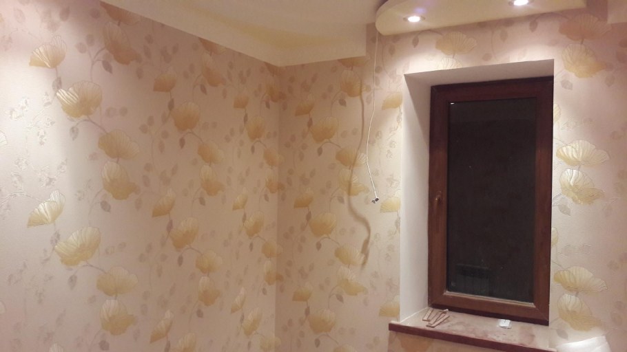 Обои и штукатурка сочетание