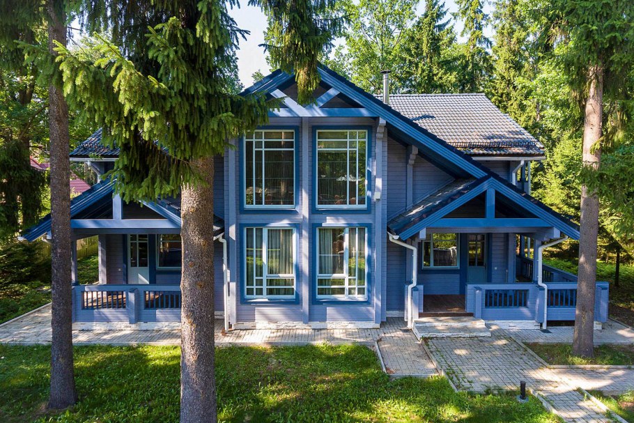 Синие дома из клееного бруса