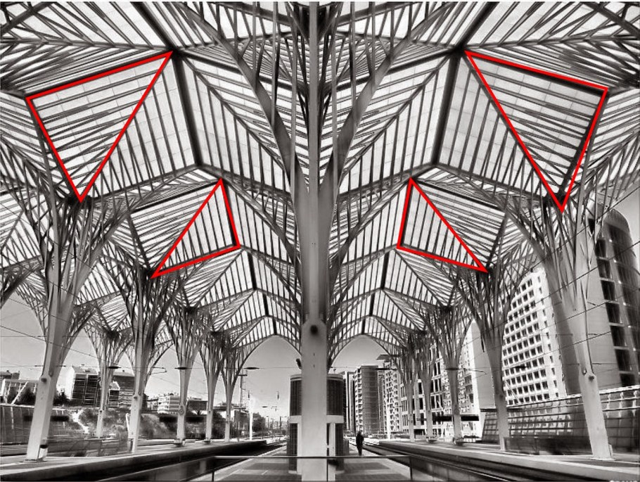 Необычный интерьер общественного здания