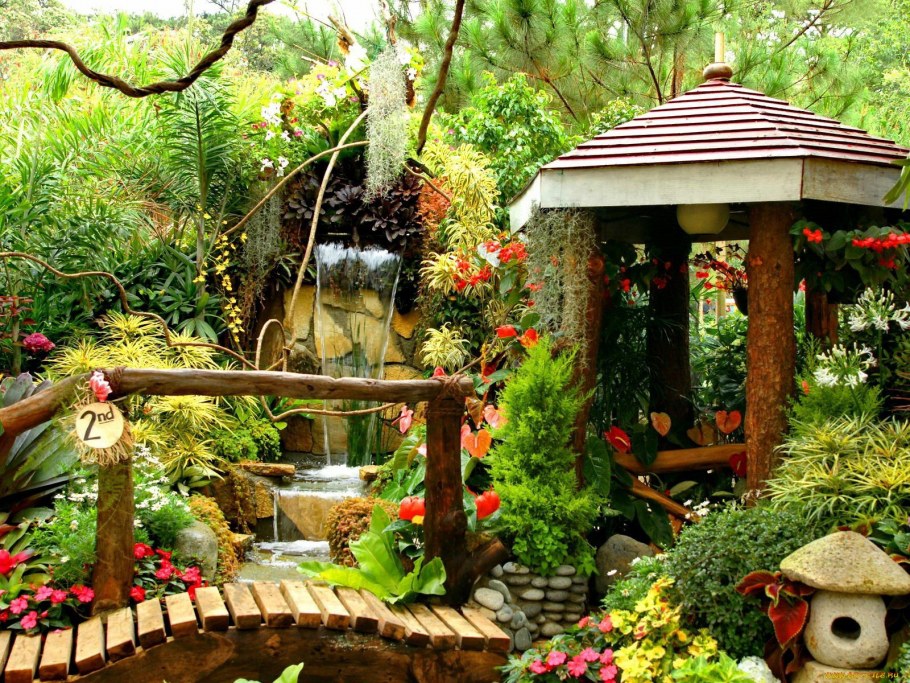 Пергола в китайском саду