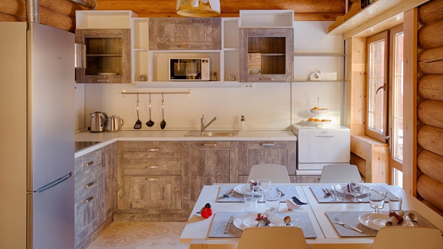 Навес деревянный для террасы