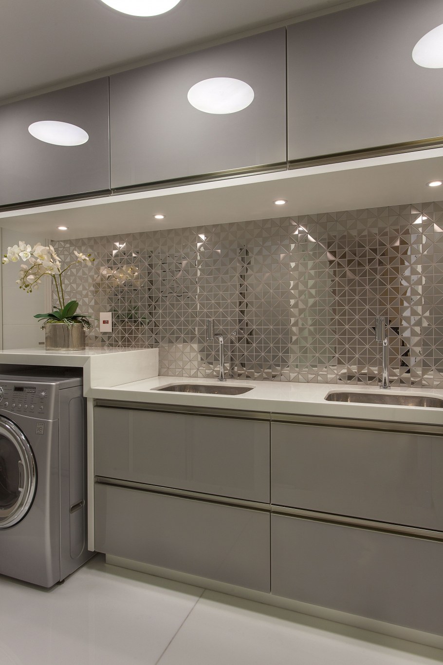 Блестящий фартук для кухни