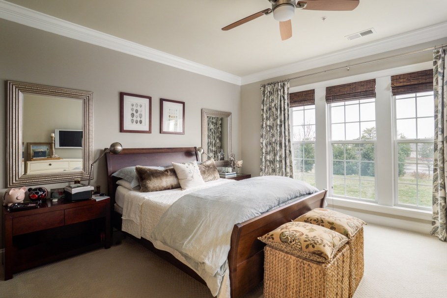 Зонирование шторами