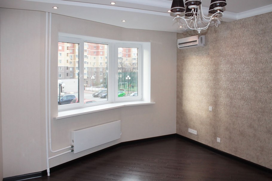 Зал комната без мебели