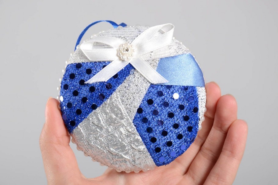 Необычные елочные игрушки