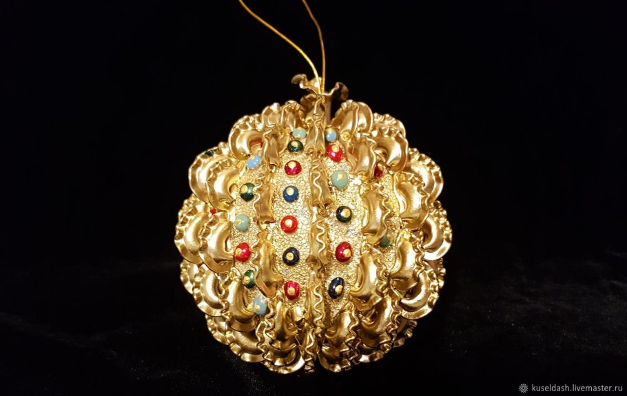 Новогодние игрушки своими руками