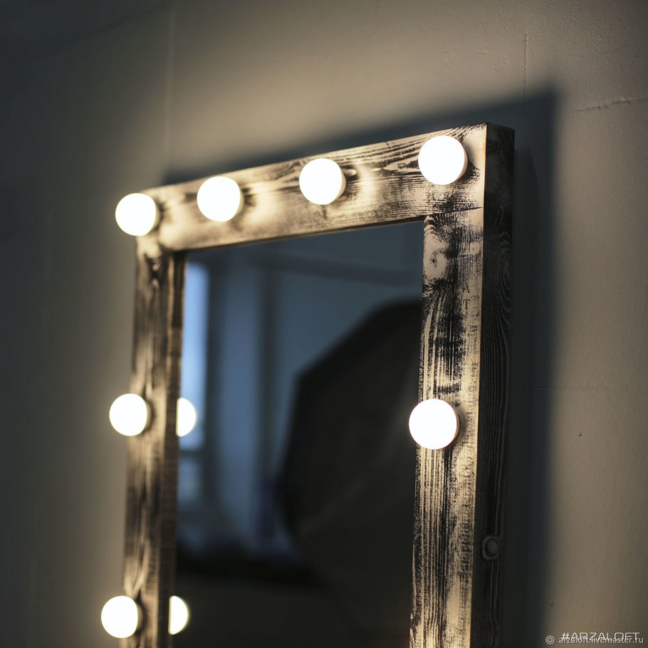 Зеркало Дольче Габбана гримерное