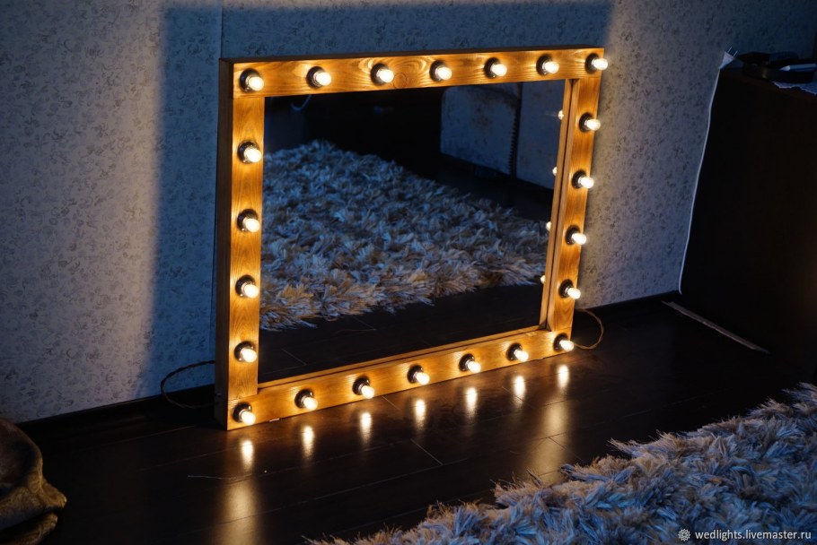 Зеркало гримерное с лампочками 180*80