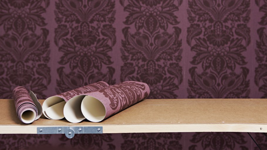 Рулоны обоев для стен