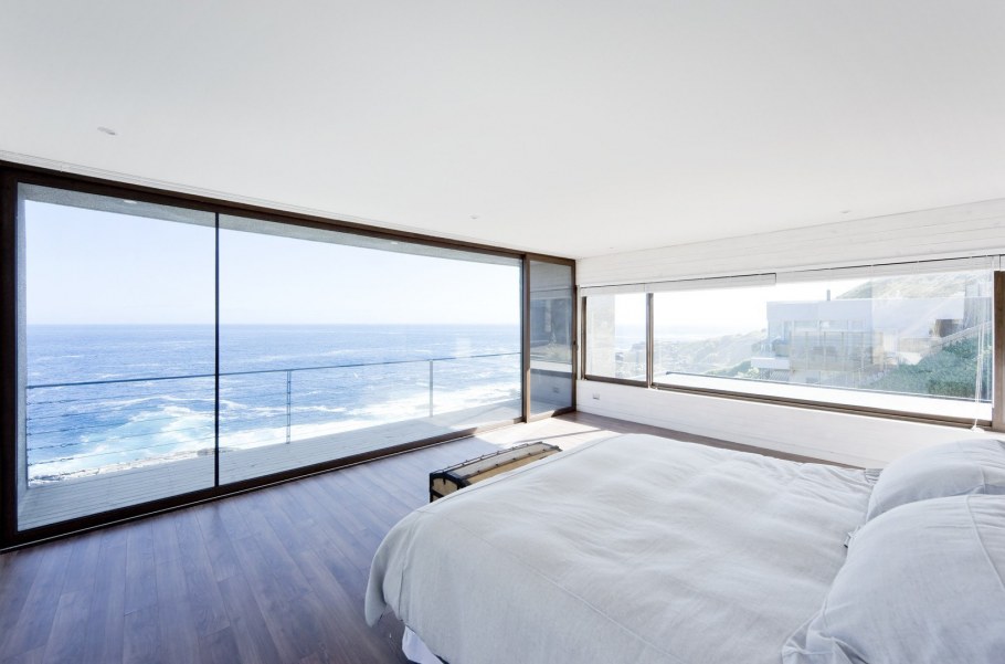 Спальня с панорамными окнами