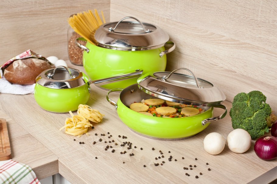 Стильная кухня семья