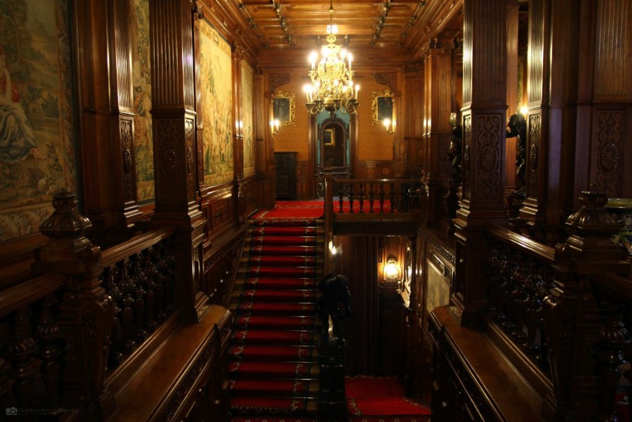 Замок Пелеш Румыния внутри