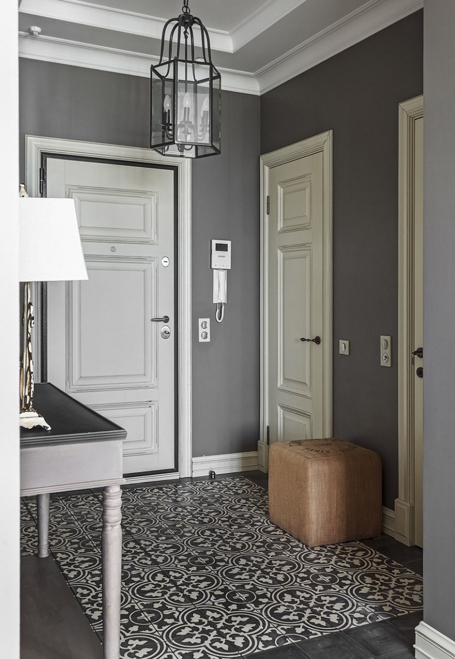 Серо желтая прихожая