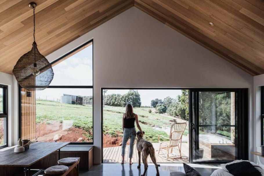 Барнхаус интерьер кухни гостиной