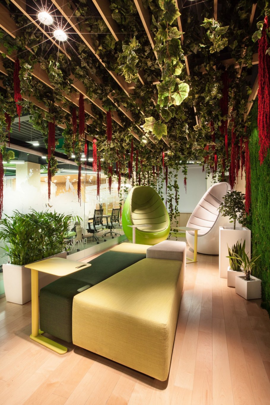 Интерьер зелёный экостиль