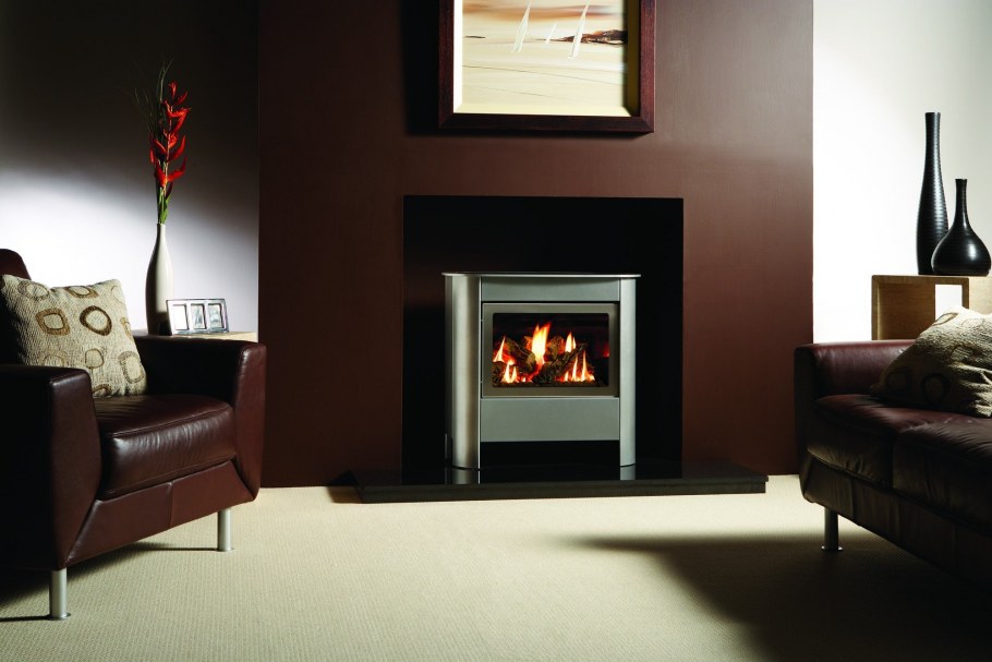 Коричневый камин в интерьере