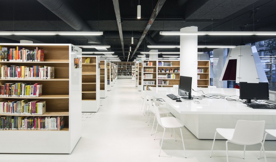 Интерьер помещения библиотеки