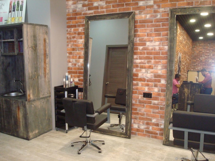 Зеркало в стиле лофт