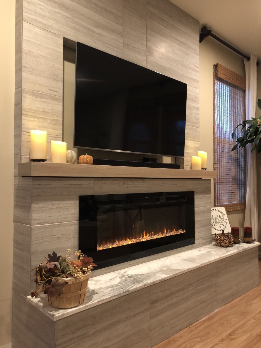 Современный камин в гостиной