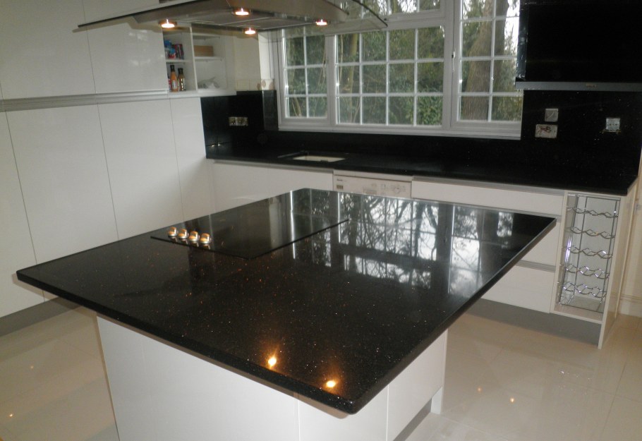 Черный кварц 2035 столешка столешница