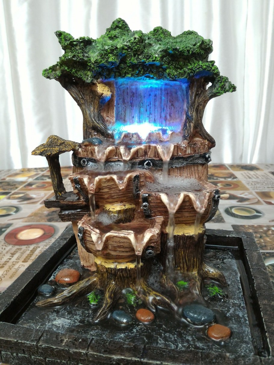 Декоративный фонтанчик с подсветкой