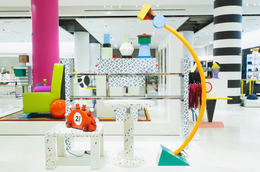 Интерьер в стиле неомемфис