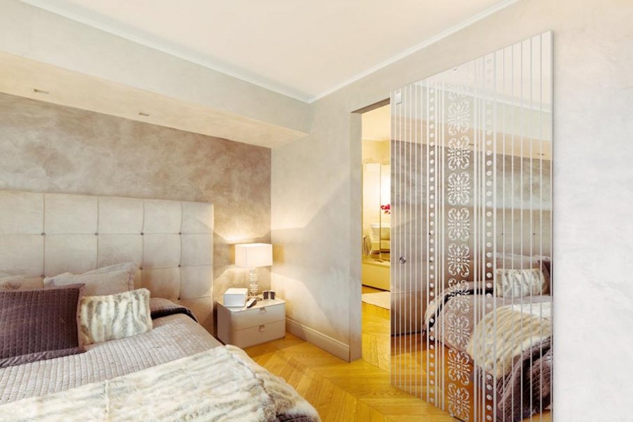 Панно из зеркальной плитки