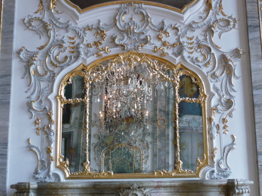 Гипсовые колонны