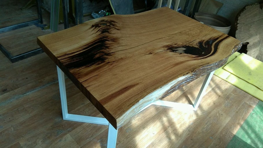 Обеденный стол из слэба