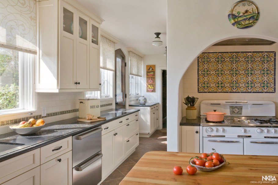 Средиземноморский стиль в интерьере кухни