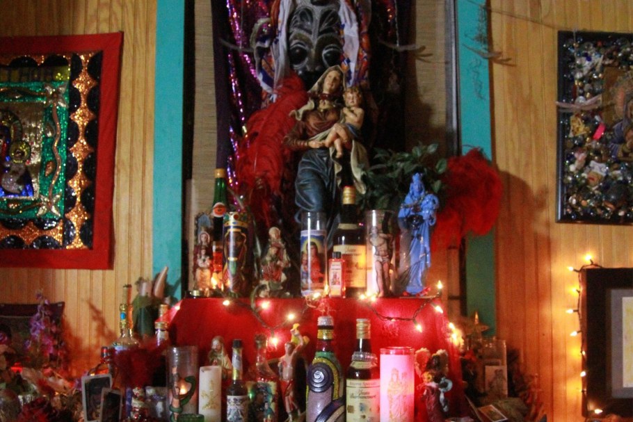 Бали деревня практикуют вуду алтарь