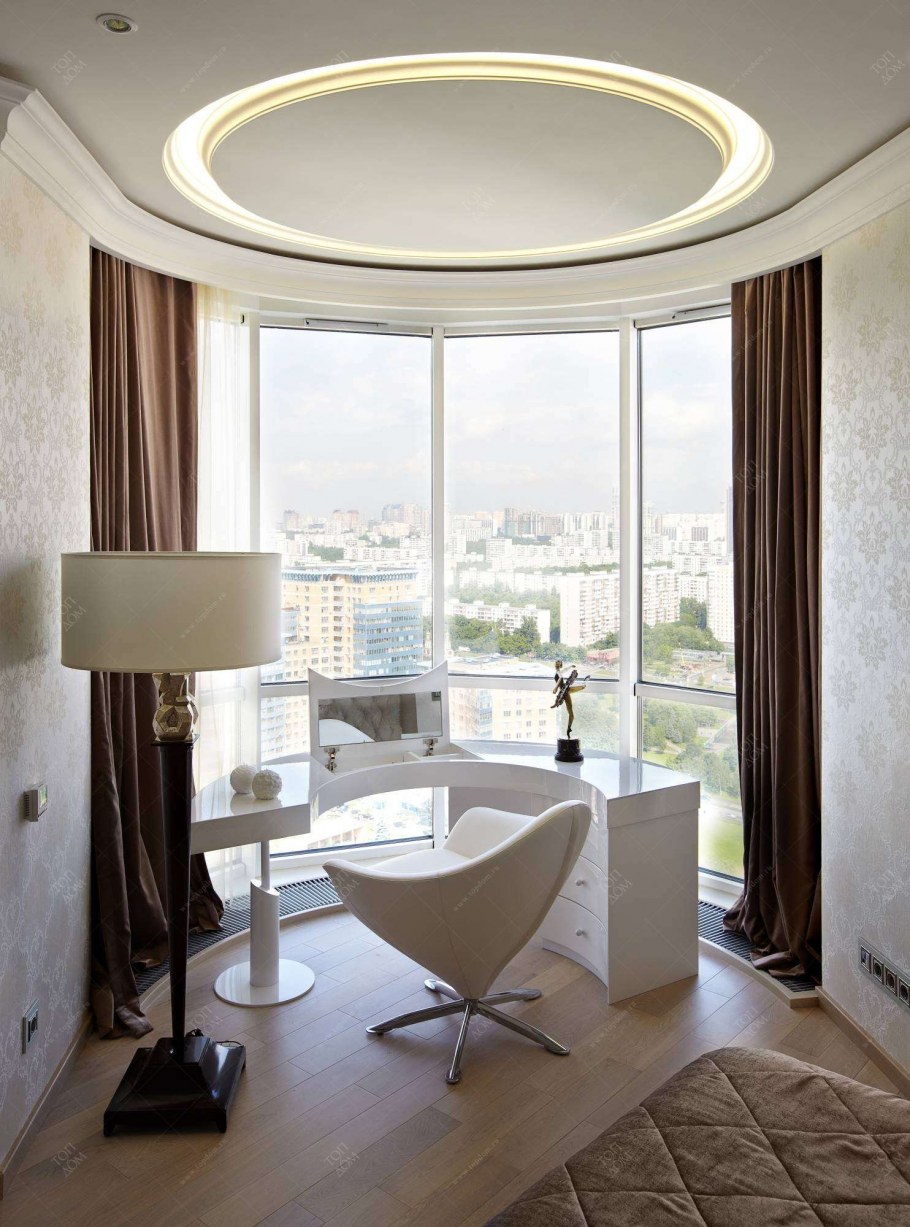 Комната с эркером