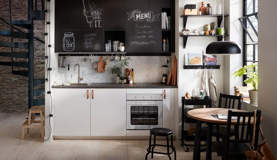 Bjursta БЬЮРСТА раздвижной стол, коричнево-чёрный115/166 см