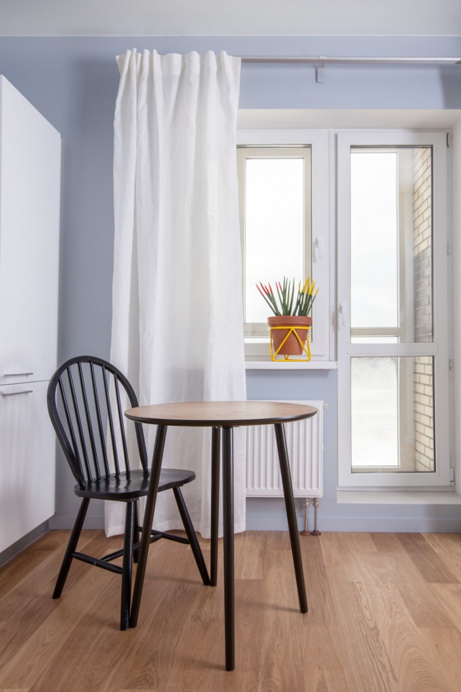 Стол Sputnik белый