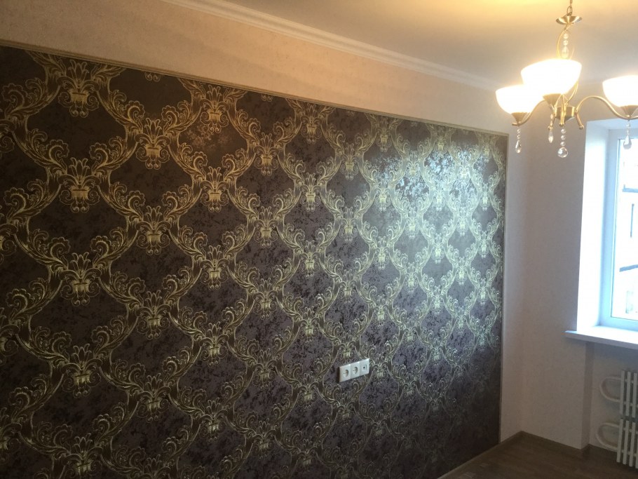 Интересные варианты поклейки обоев