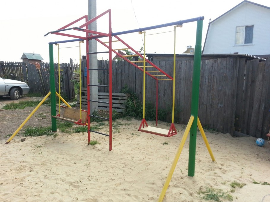 Детские площадки из металла