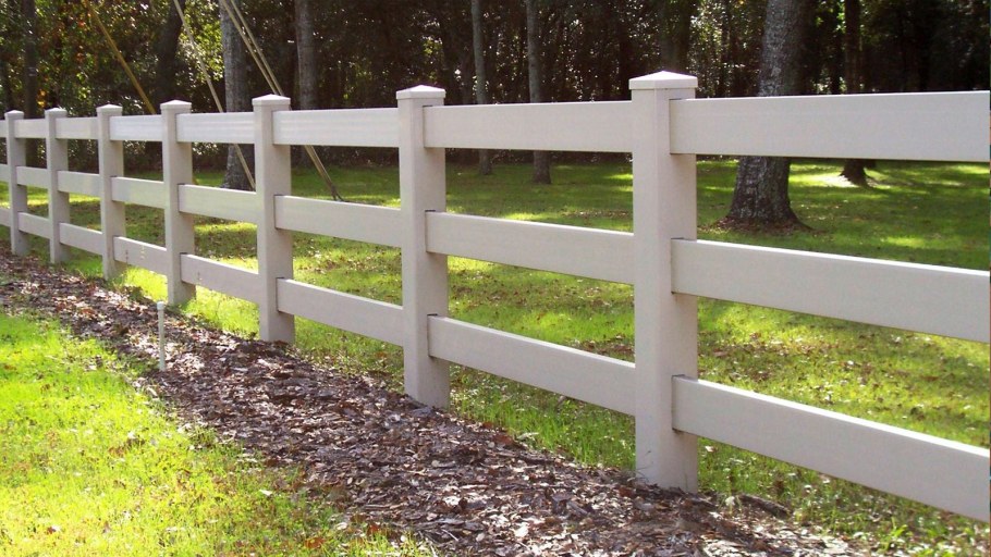 Забор в стиле ранчо