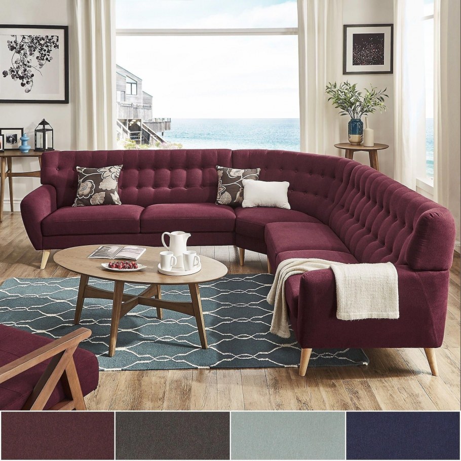 Вишневый диван в интерьере гостиной