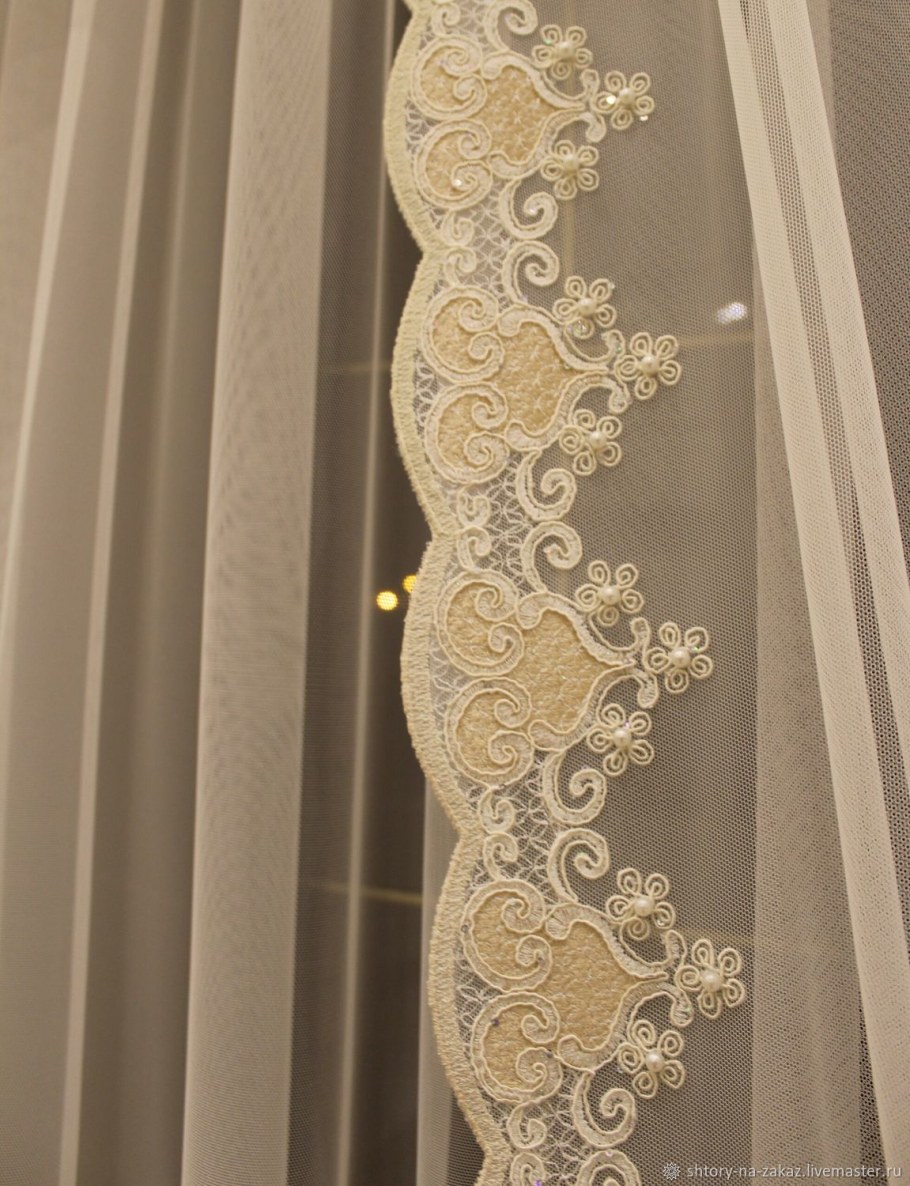 Тюль вышитый