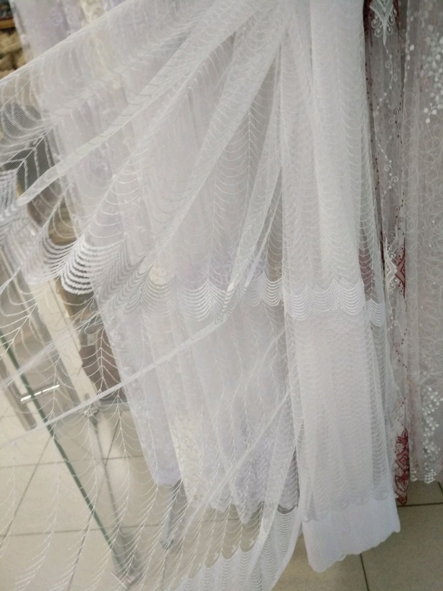 Тюль шитье белая