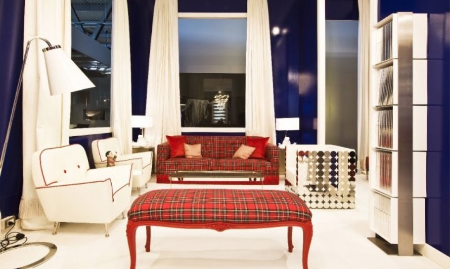 Диван в шотландскую клетку