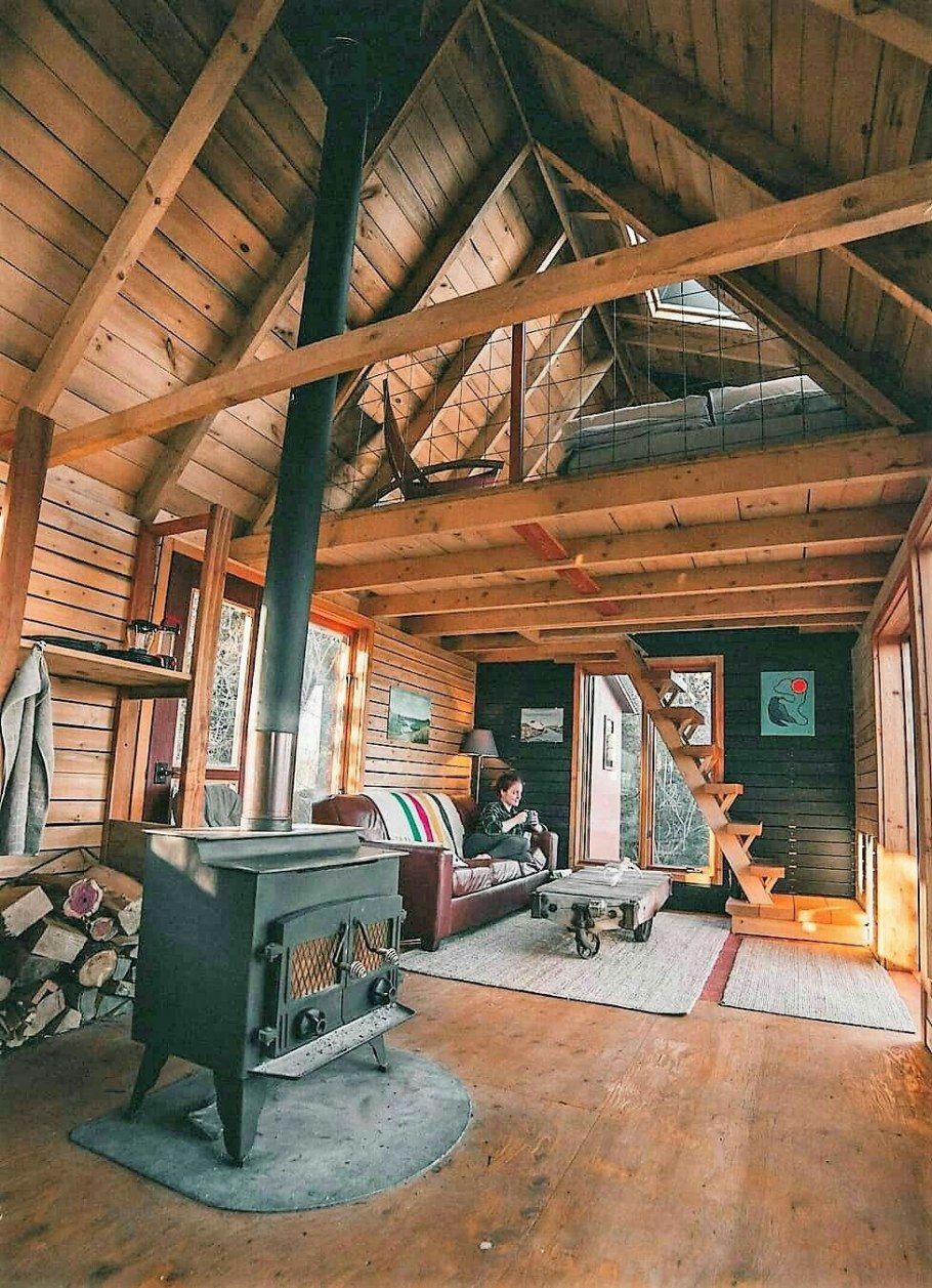 Треугольный дом интерьер