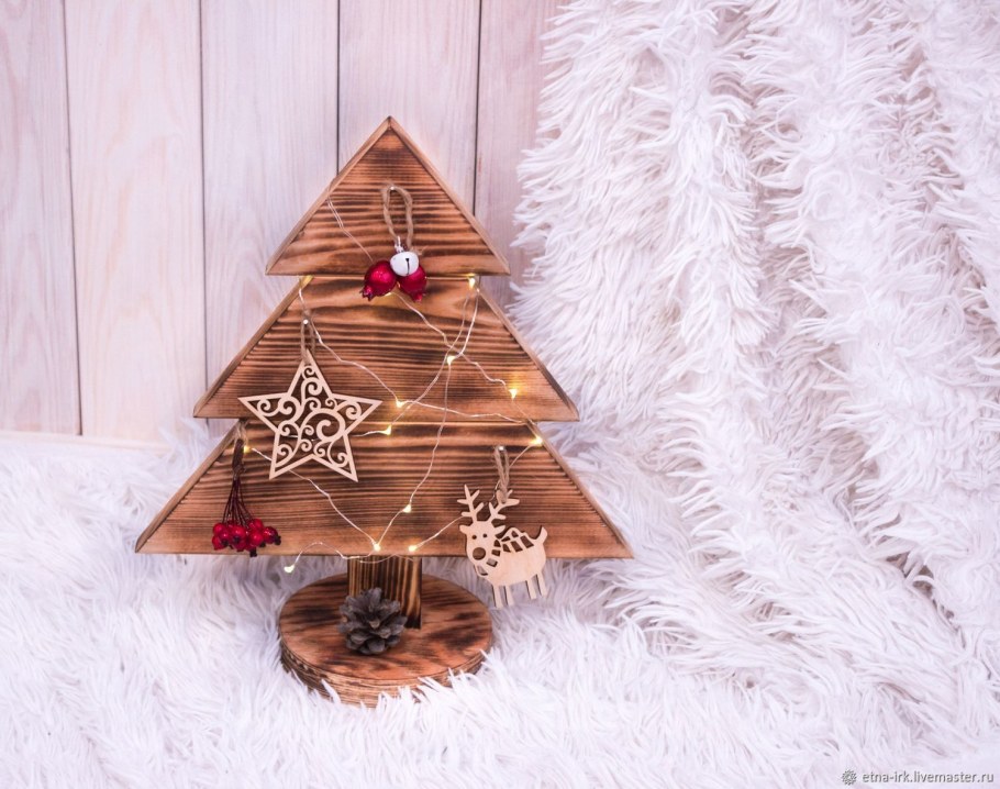 Деревянная елочка