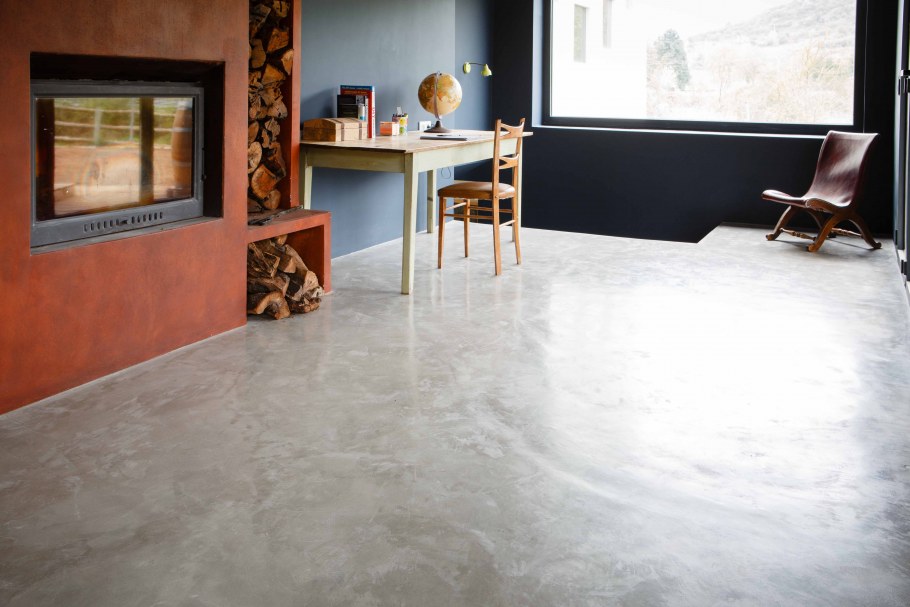 Покрытие (краска) для бетонных полов Universum (Универсум)