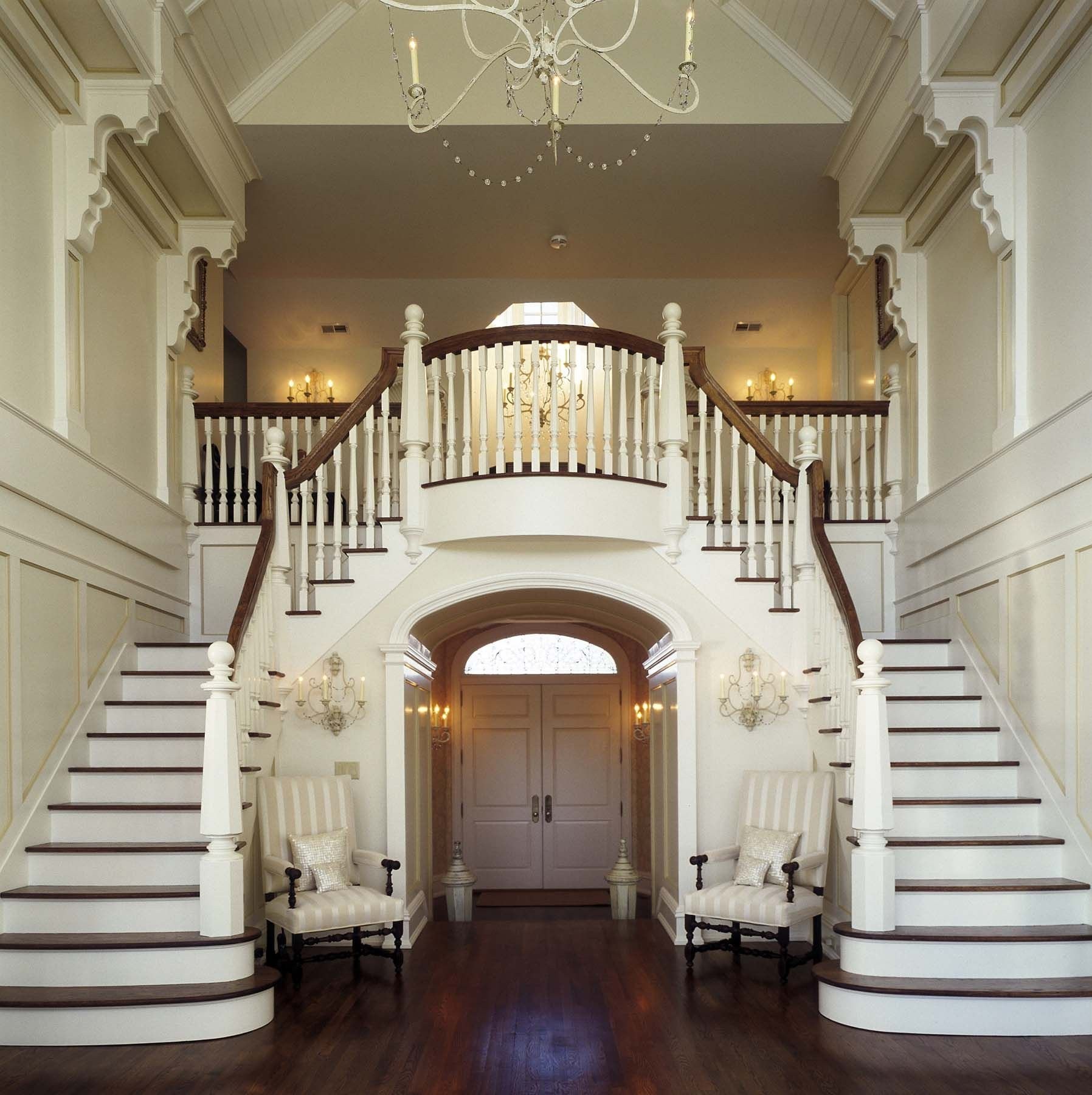 Хол ст. Парадная трехмаршевая лестница. Лестница «дома королевы Виктории»,. Особняк Кекушева внутри. Хэтфилд Хаус парадная лестница.