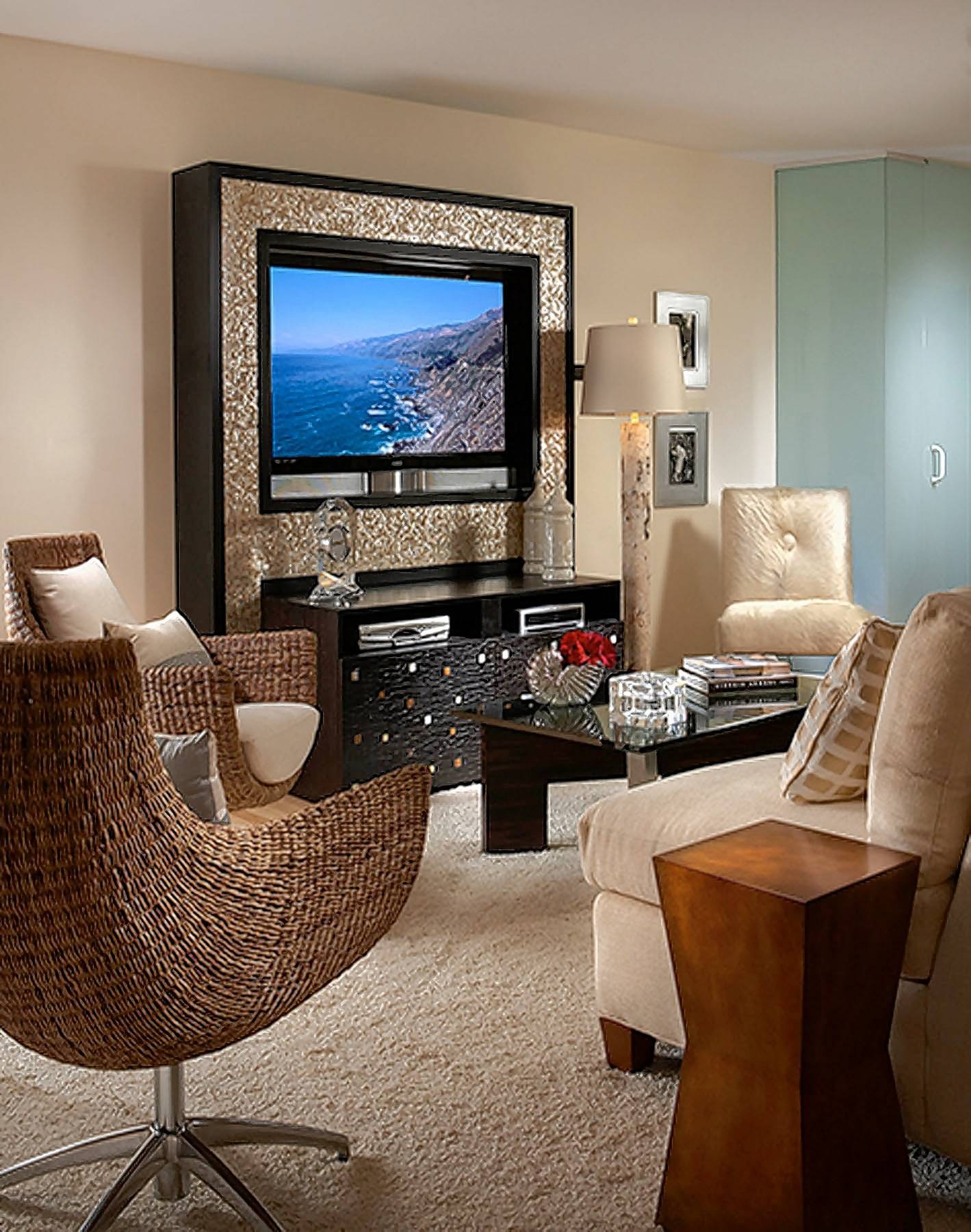 Дизайн стен с телевизором фото. Телевизор в интерьере. Гостиная с телевизором. Гостиннаяс телевизором. Гостиная с телевизором на стене.